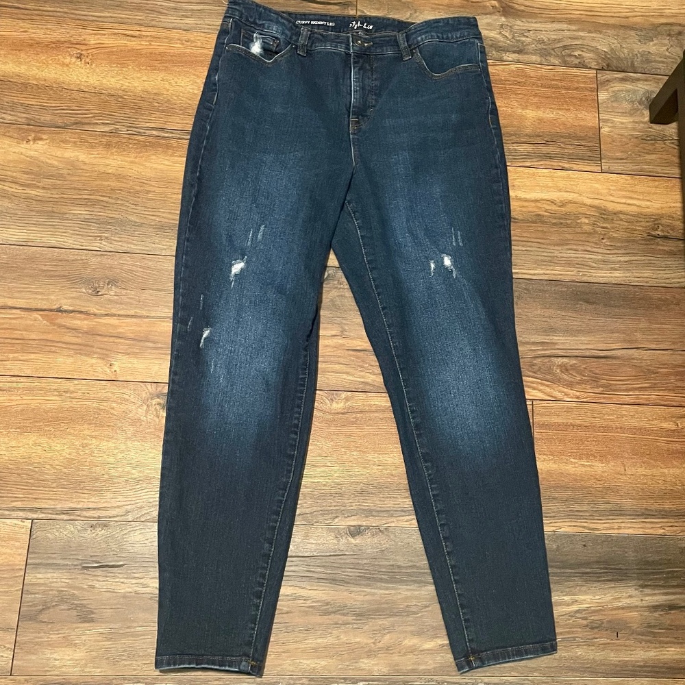 Style & Co Curvy Skinny Leg Jeans- Women's Size 12